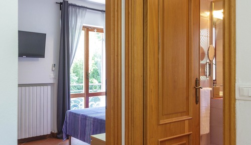 Classic Double or Twin Room, Private Bathroom (External)