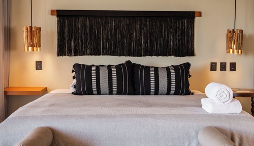 Mangle Suite - Standard King Room