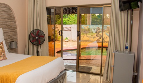 Exclusive Double Room, 1 Queen Bed, Non Smoking, Pool View