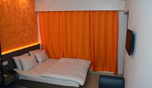 Family Room, 2 Bedrooms, Balcony