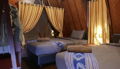 Lodge 2 Bedrooms (Marriage Certificate Required for Couples)