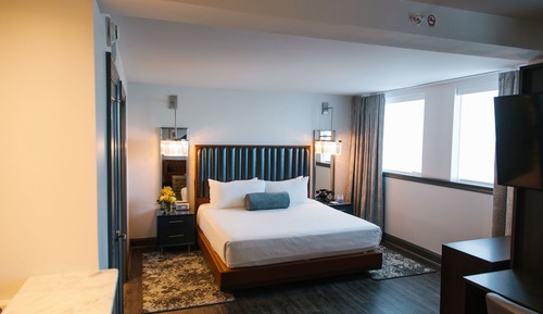 King Deluxe Suite