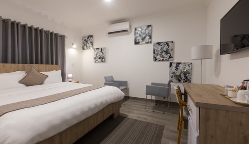 Executive Single Room, 1 Queen Bed, Non Smoking, Garden View
