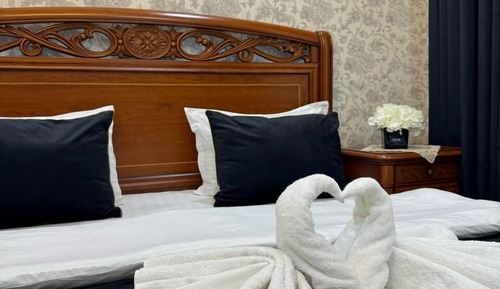 Luxury Apartment, 2 Bedrooms (Lower Floor)