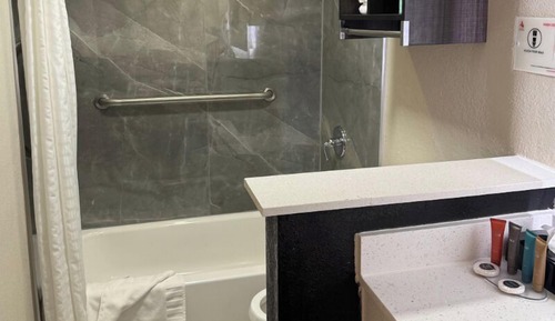 Double Queen Suites