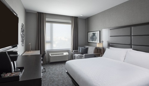 Standard Room, 1 King Bed