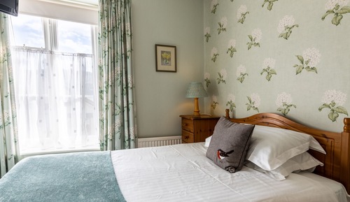 Double Room (4)