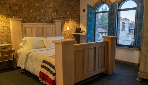 Junior Room