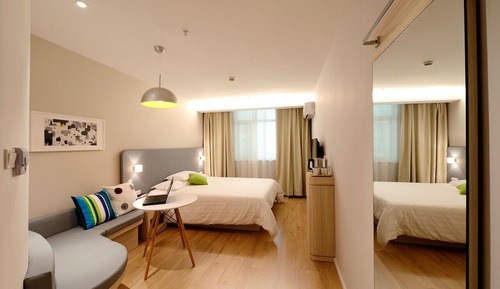 Standard Apartment (Queen)