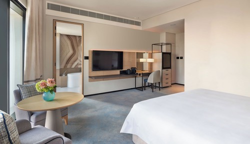 Deluxe Sea View Room with Balcony