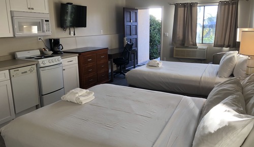 Double Room, Kitchenette
