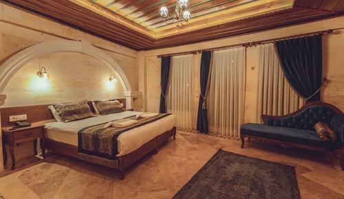 Lux Room