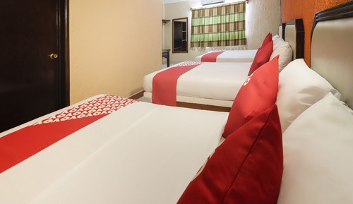 Standard Room (Three beds)