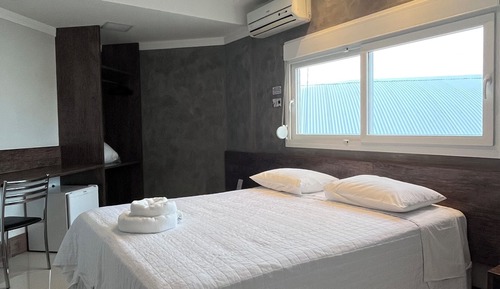 Deluxe Double Room, 1 Queen Bed, Non Smoking, City View