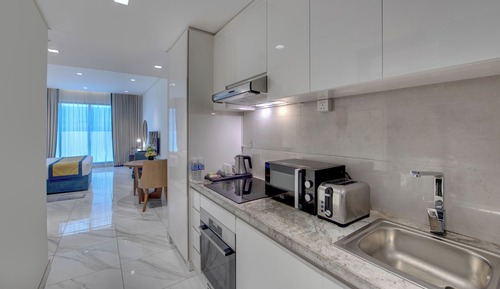 Deluxe Studio Apartment
