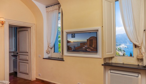 Suite, Sea View