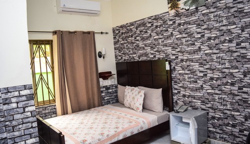 Basic Single Room