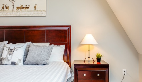 Comfort Townhome, 3 Bedrooms (220 Snowbridge - No Pets Allowed)