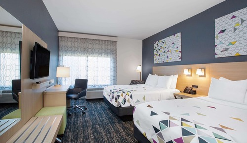 Room, 2 Queen Beds, Non Smoking