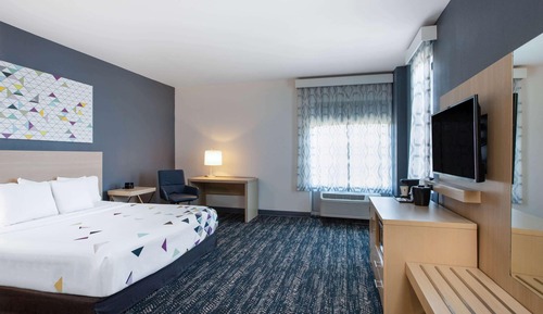 Room, 1 King Bed, Accessible, Non Smoking (Mobility/Hearing Impaired)