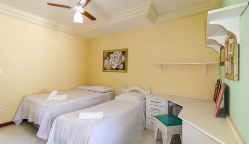 House, 4 Bedrooms