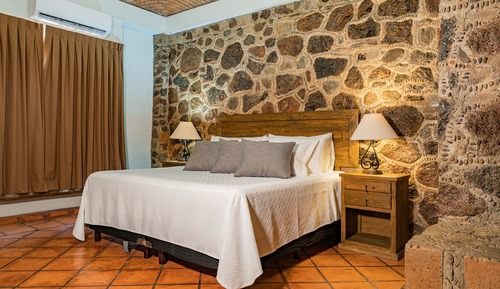Traditional Cabin