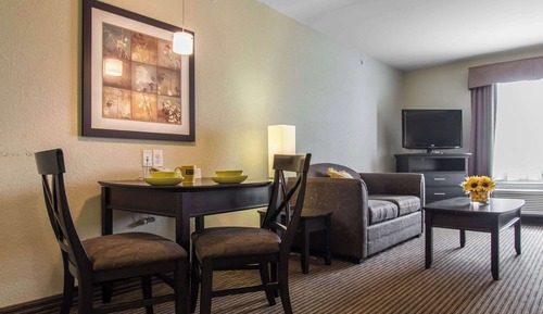 Deluxe Suite, Multiple Beds, Non Smoking