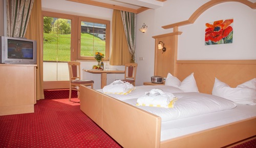 Deluxe Double Room, Balcony, Mountain View (Ahorn)