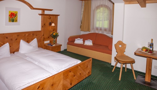Superior Double Room, Balcony, Mountain View (Zirbe)