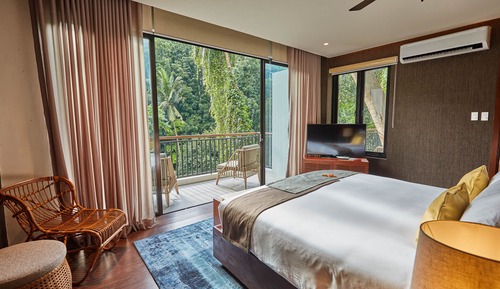 Banaba Executive Suite