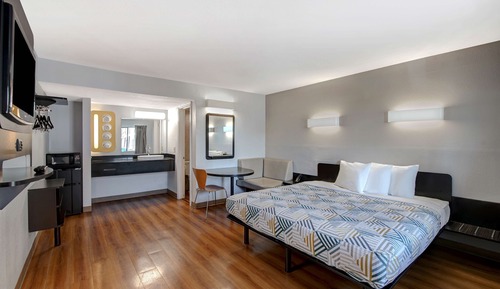 Standard Room, 1 King Bed, Non Smoking