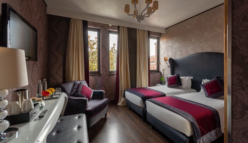 Classic Double or Twin Room