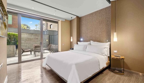 Premium Room