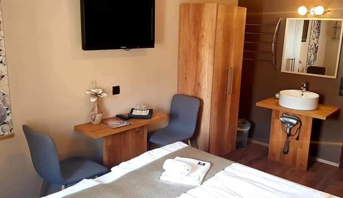 Standard Double Room, 1 King Bed