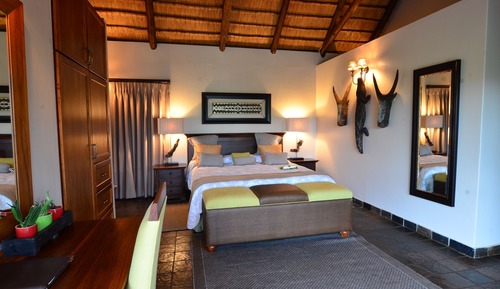 Isigodio Private House
