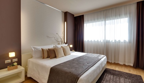 Comfort Room, 1 King Bed
