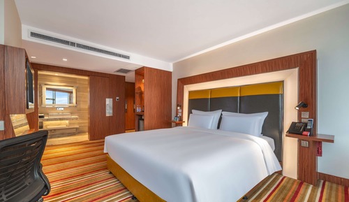 Superior Room, 1 King Bed