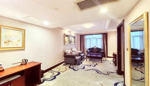 Executive Suite