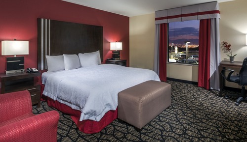 Room, 1 King Bed, Accessible (Hearing)