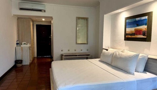 Deluxe Triple Room, 1 Bedroom, Private Bathroom, Sea View