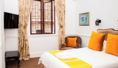 Double Room (1)