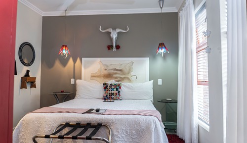 Standard Double Room, 1 Queen Bed (R1)