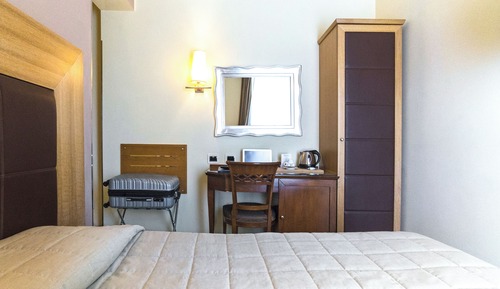 Classic Single Room