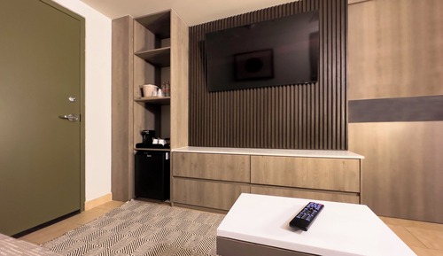 Suite, 1 King Bed