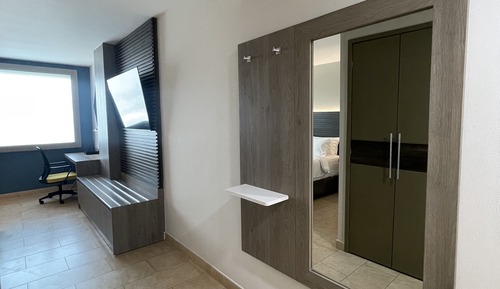 Standard Room, 1 King Bed (Minifridge)