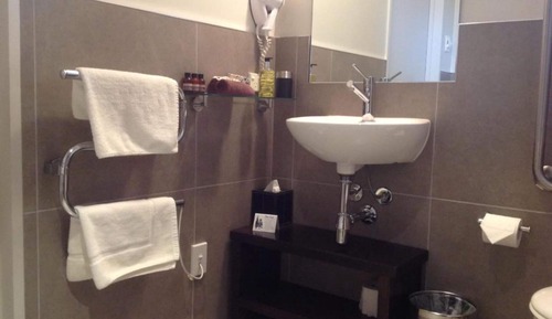 Wheelchair Accessible Studio Unit