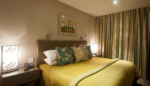 St James Suite