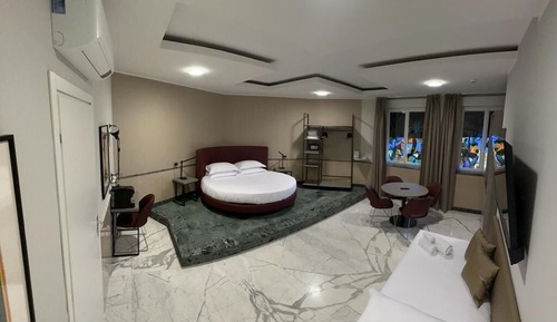 Romantic Studio