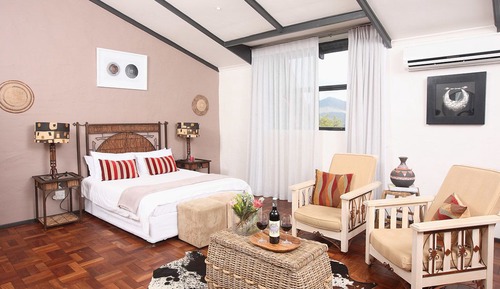 Standard Room, 1 Queen Bed