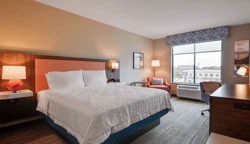 Room, 1 King Bed, Accessible, Non Smoking (Hearing)